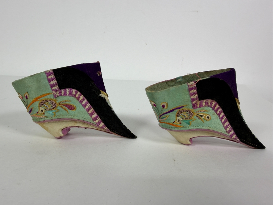Just Added - Antique Chinese Qing Dynasty Lotus Shoes for Bound Feet 4.5'L [Photo 8]