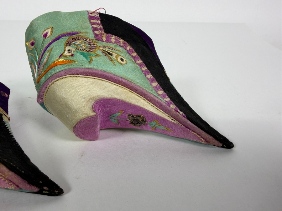 Just Added - Antique Chinese Qing Dynasty Lotus Shoes for Bound Feet 4.5'L [Photo 10]
