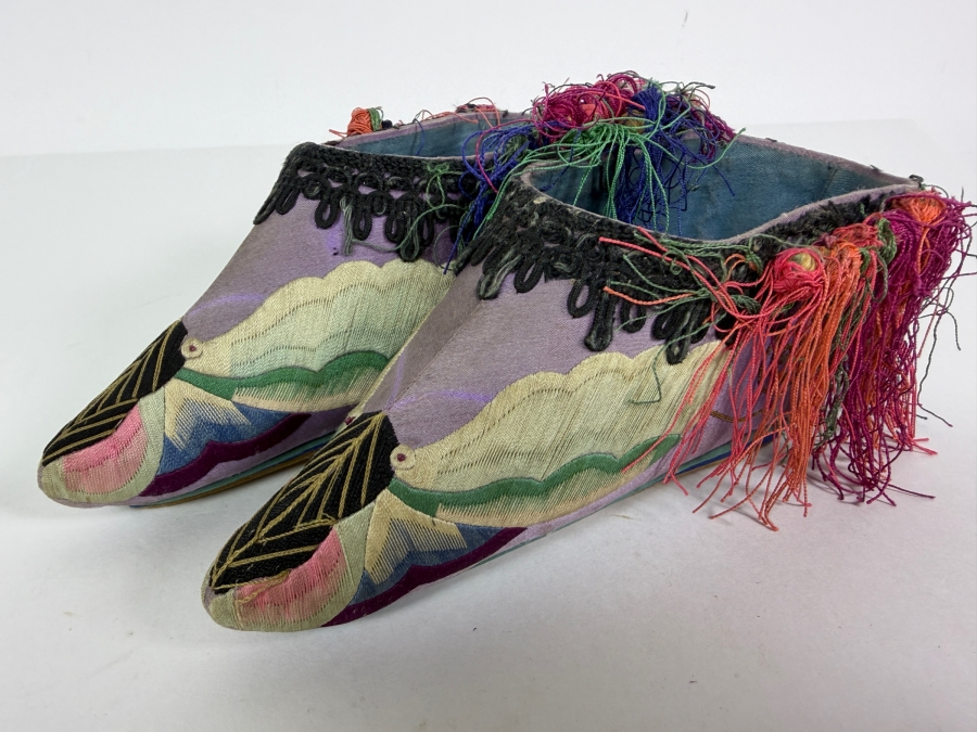 Just Added - Antique Chinese Qing Dynasty Lotus Shoes for Bound Feet 6.5'L [Photo 2]