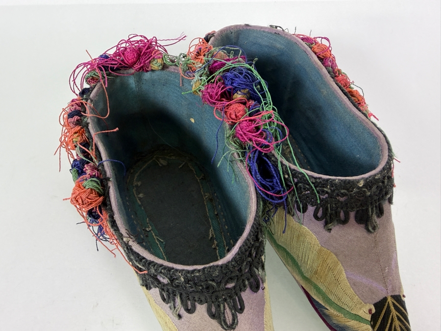 Just Added - Antique Chinese Qing Dynasty Lotus Shoes for Bound Feet 6.5'L [Photo 9]