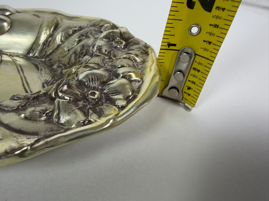 Stunning Antique American Art Nouveau Sterling Silver Dish Featuring a Repousse Floral Design 7.25W X 5.25D X 1.5H 71.6g (Silver Melt Value $138) [Photo 10]