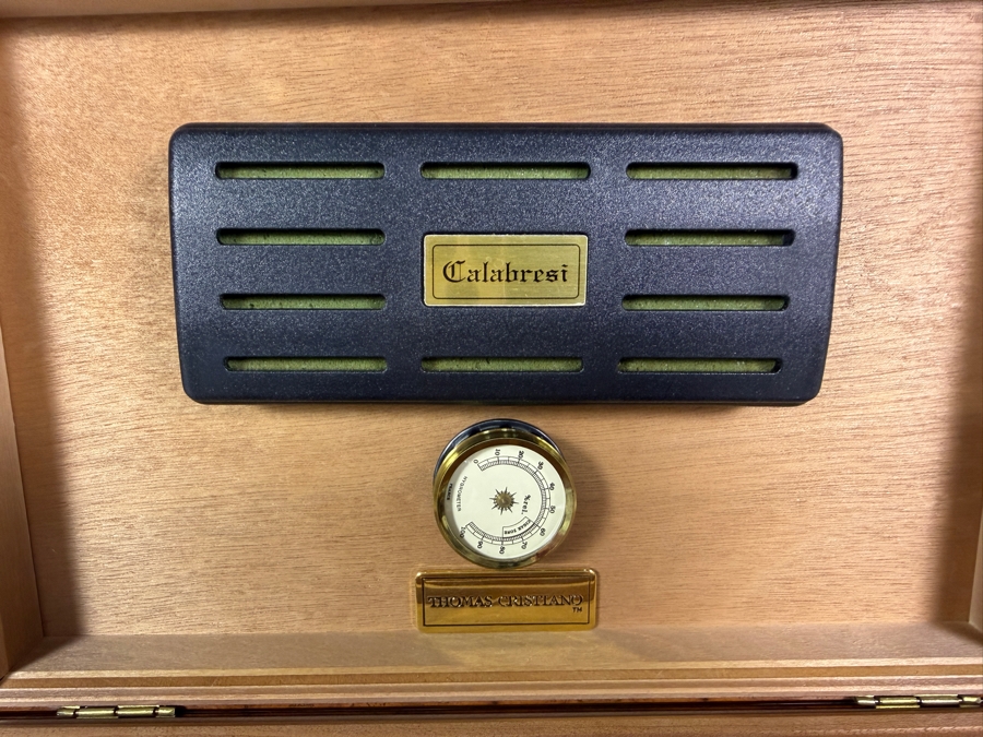 Thomas Cristiano Signature Series Calabresi Burl Wood Cigar Humidor Box With Built In Hygrometer Made in Italy 11'W X 7.25'D X 4.5'H [Photo 4]