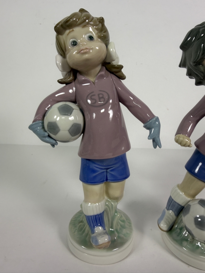Pair Of Vintage Lladro Sports Lilly and Billy Soccer Player Porcelain Figurines 9'H [Photo 3]