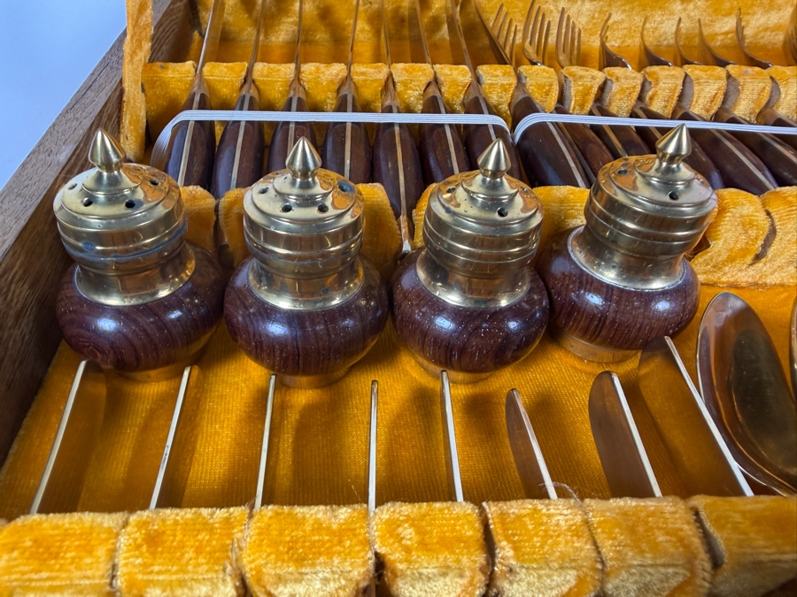 Vintage Large Cased Gold Field Limited Partnership Brass And Rosewood Flatware Canteen Set Bangkok, Thailand [Photo 9]