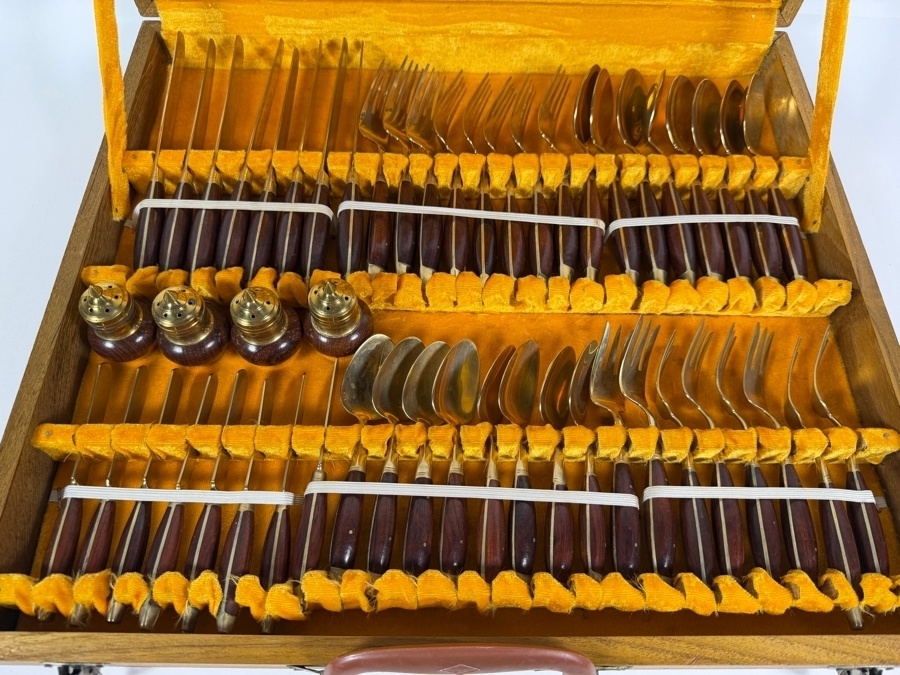 Vintage Large Cased Gold Field Limited Partnership Brass And Rosewood Flatware Canteen Set Bangkok, Thailand [Photo 2]