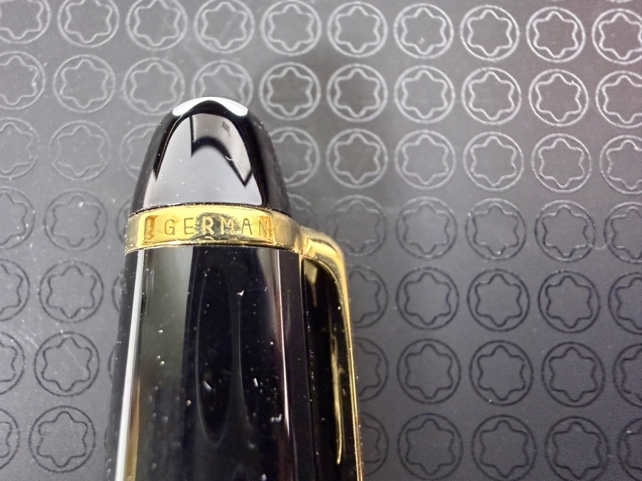 Montblanc Meisterstuck Classique Black Resin Gold Trim Ballpoint Pen With Box [Photo 5]