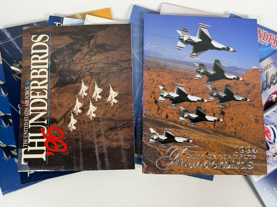 Mixed Lot Of Vintage United States Air Force Thunderbirds Commemorative Books And Pictorial Programs [Photo 5]