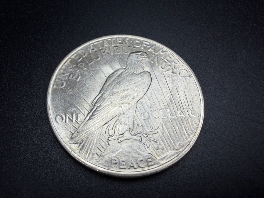 1922 Brilliant Uncirculated Peace Silver Dollar [Photo 4]