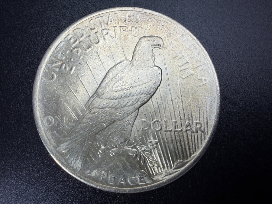 1922 Brilliant Uncirculated Peace Silver Dollar [Photo 3]
