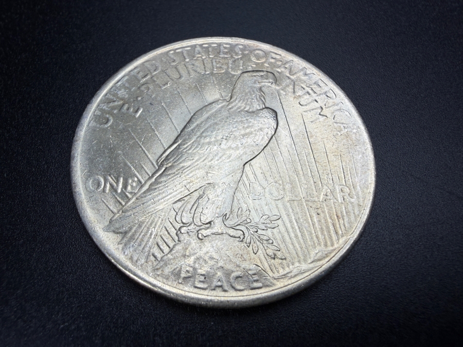 1922 Brilliant Uncirculated Peace Silver Dollar [Photo 4]