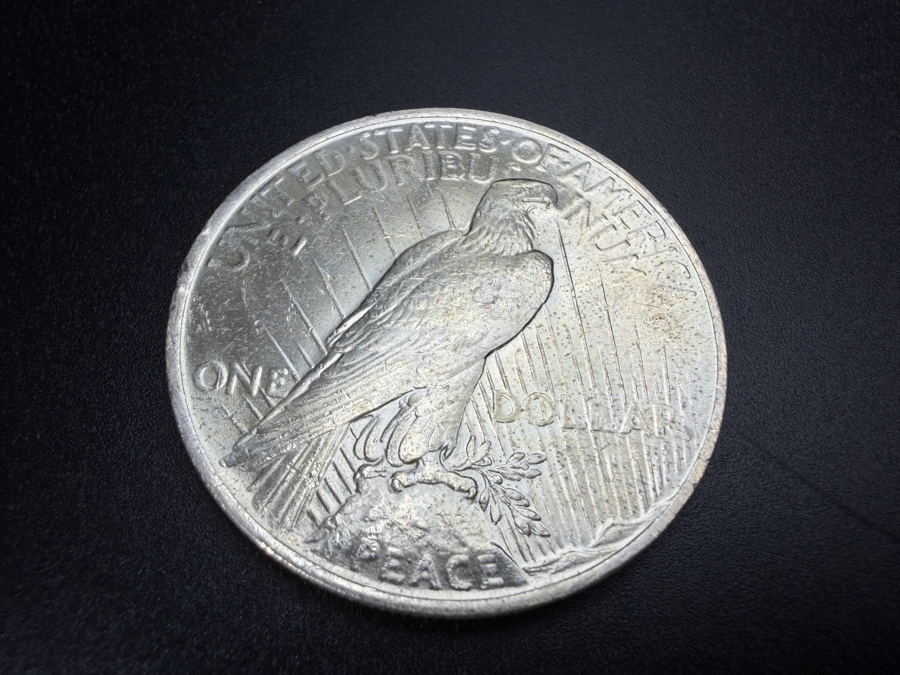 1922 Brilliant Uncirculated Peace Silver Dollar [Photo 4]
