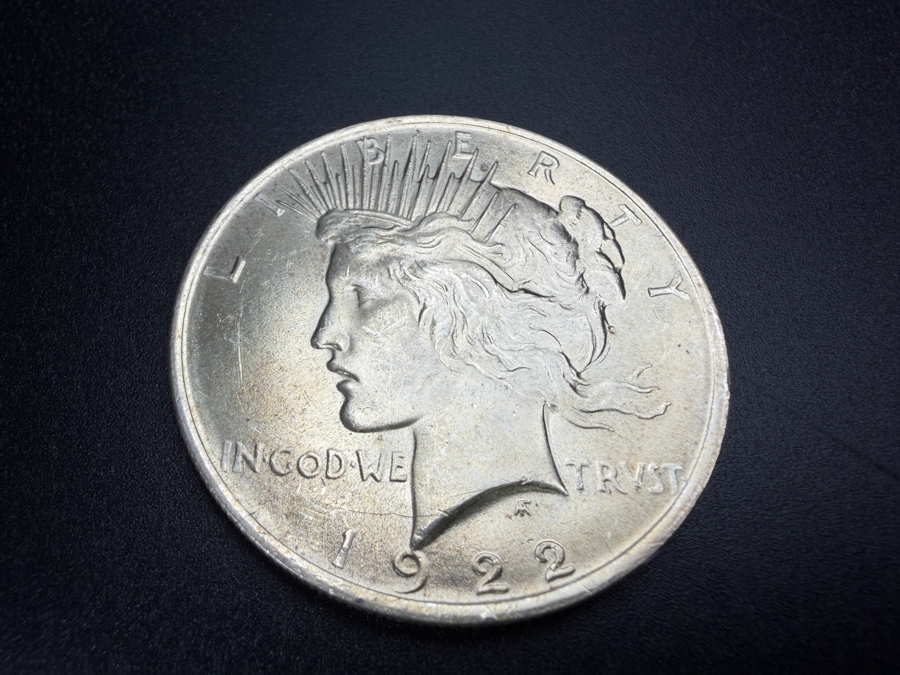 1922 Brilliant Uncirculated Peace Silver Dollar [Photo 2]