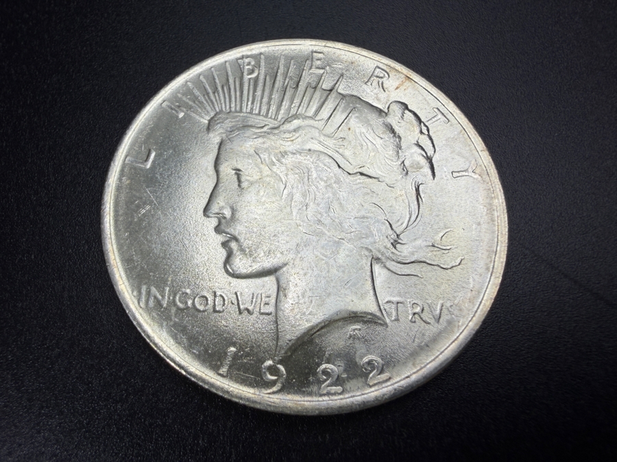 1922 Brilliant Uncirculated Peace Silver Dollar [Photo 2]
