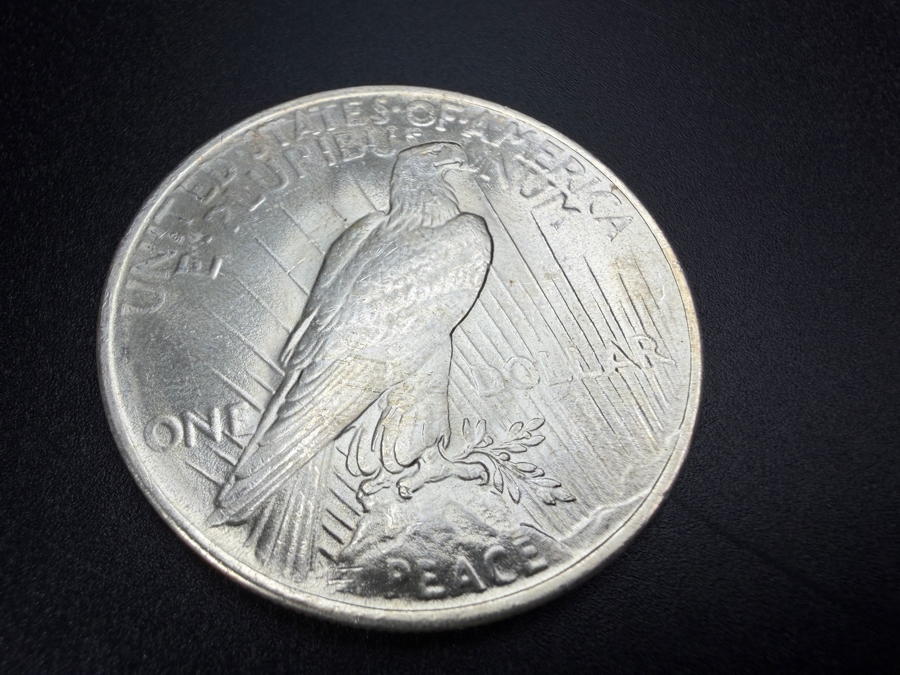 1922 Brilliant Uncirculated Peace Silver Dollar [Photo 4]