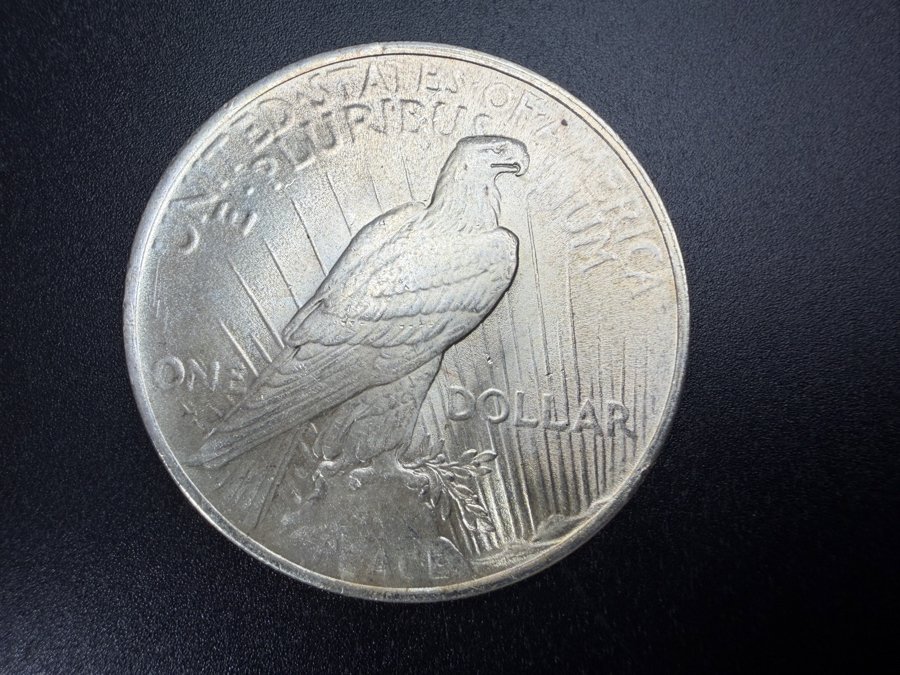 1922 Brilliant Uncirculated Peace Silver Dollar [Photo 3]