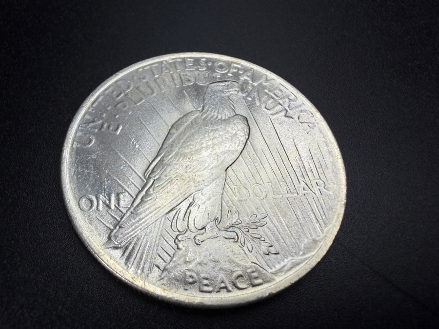 1922 Brilliant Uncirculated Peace Silver Dollar [Photo 4]
