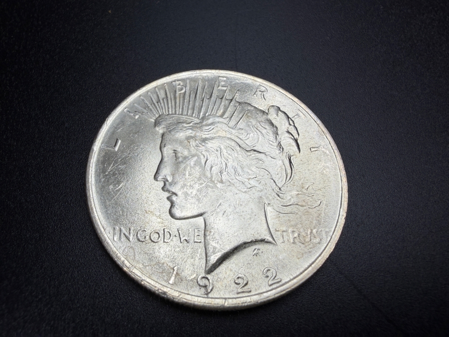 1922 Brilliant Uncirculated Peace Silver Dollar [Photo 2]