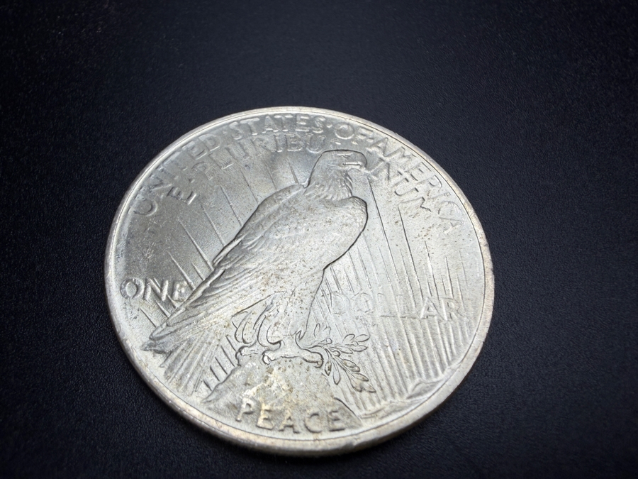 1922 Brilliant Uncirculated Peace Silver Dollar [Photo 4]