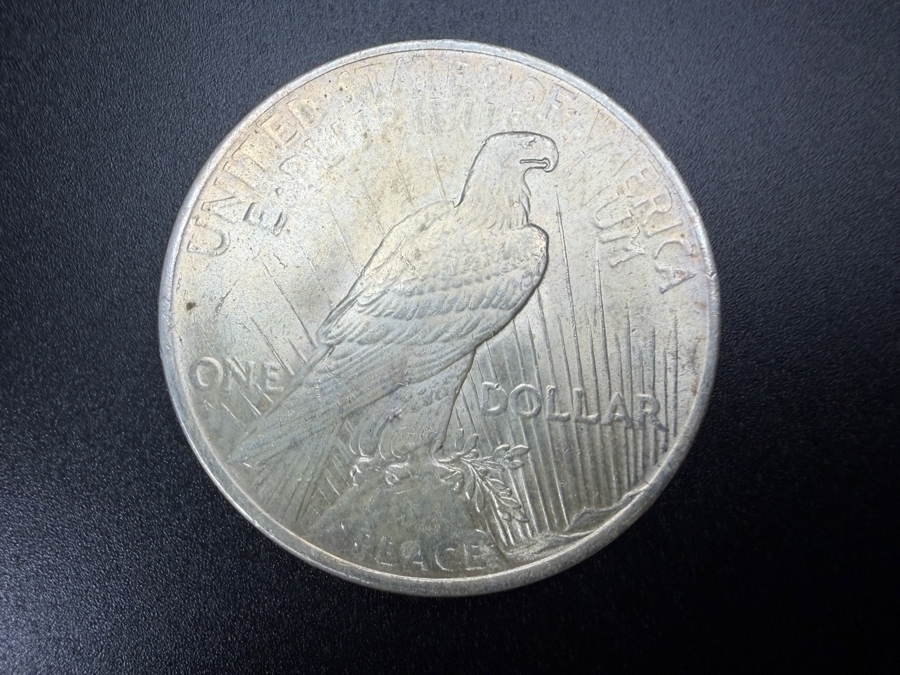 1923 Brilliant Uncirculated Peace Silver Dollar [Photo 3]