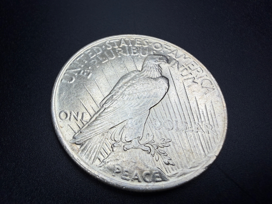 1923 Brilliant Uncirculated Peace Silver Dollar [Photo 4]
