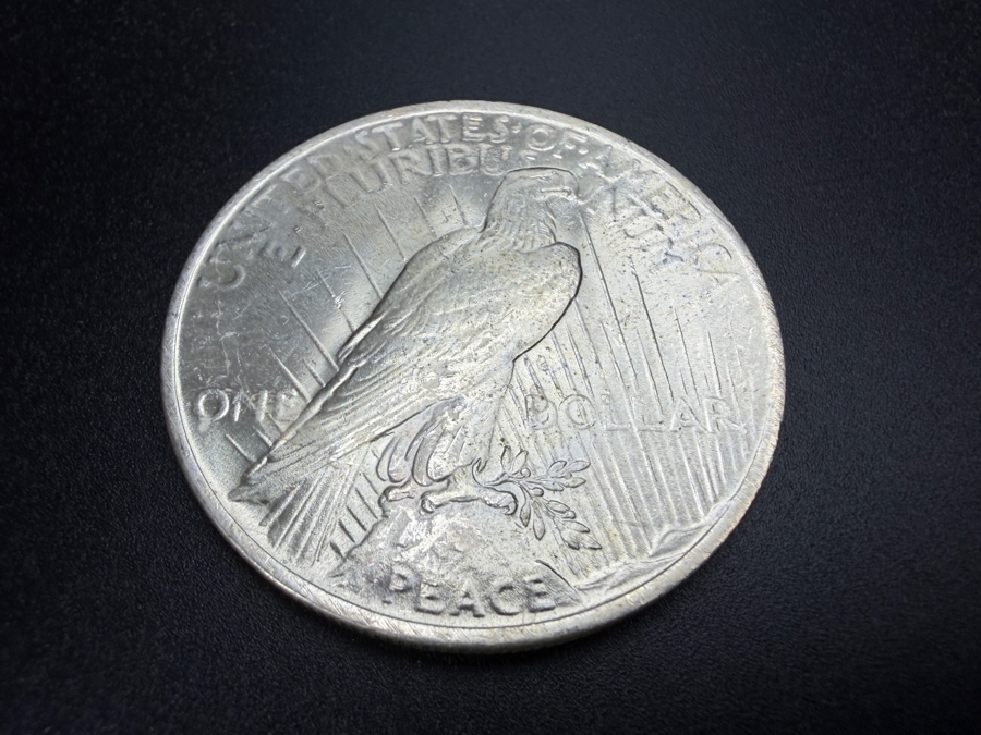 1923 Brilliant Uncirculated Peace Silver Dollar [Photo 4]