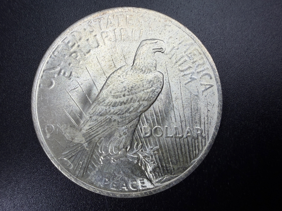 1923 Brilliant Uncirculated Peace Silver Dollar [Photo 3]