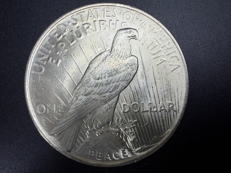 1923 Brilliant Uncirculated Peace Silver Dollar [Photo 3]