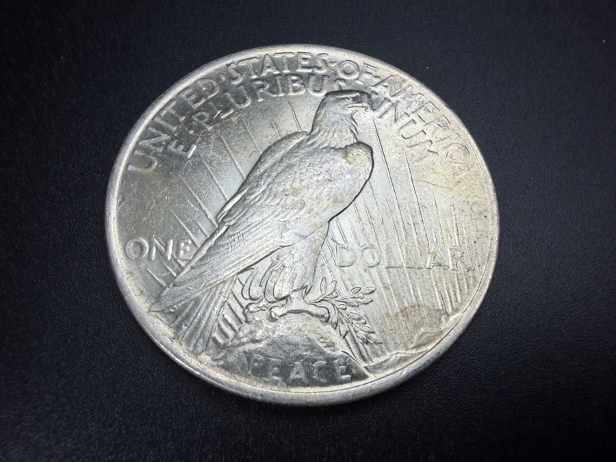 1923 Brilliant Uncirculated Peace Silver Dollar [Photo 4]
