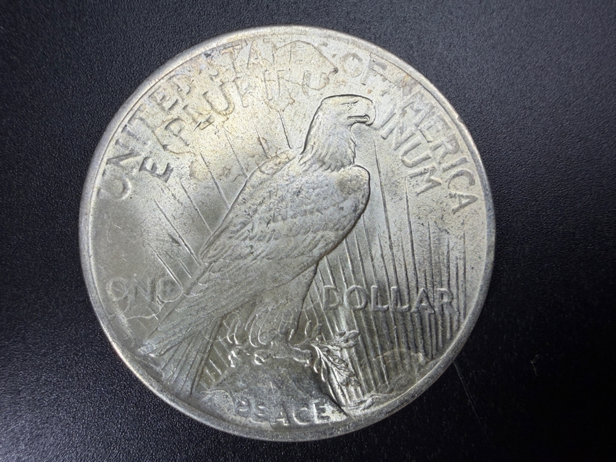 1923 Brilliant Uncirculated Peace Silver Dollar [Photo 3]