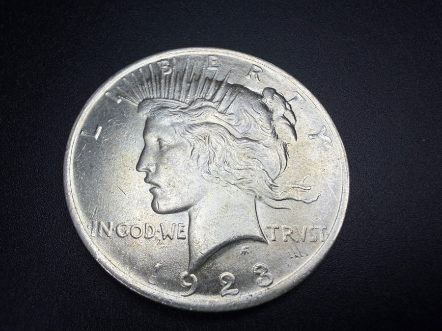 1923 Brilliant Uncirculated Peace Silver Dollar [Photo 2]