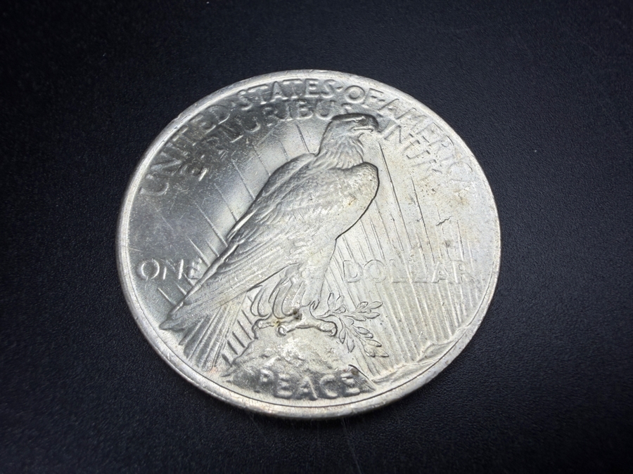 1923 Brilliant Uncirculated Peace Silver Dollar [Photo 4]