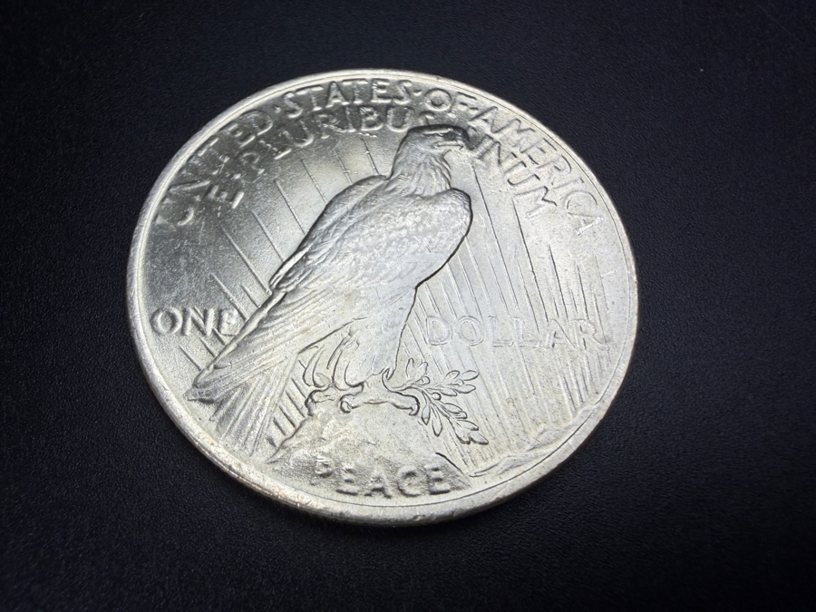 1923 Brilliant Uncirculated Peace Silver Dollar [Photo 4]
