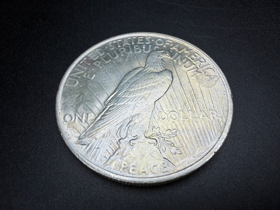 1923 Brilliant Uncirculated Peace Silver Dollar [Photo 4]
