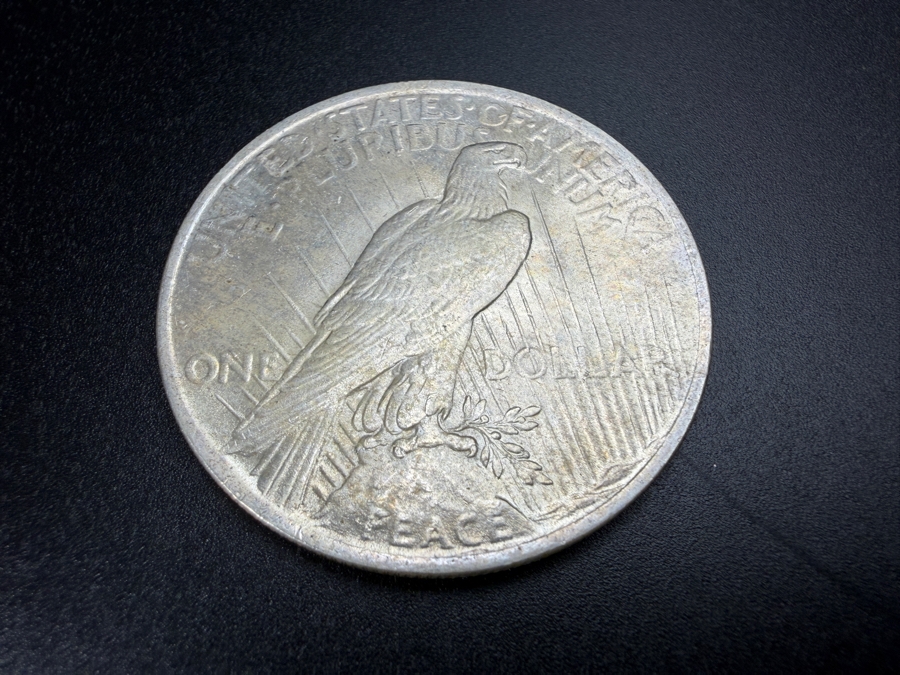 1923 Brilliant Uncirculated Peace Silver Dollar [Photo 3]