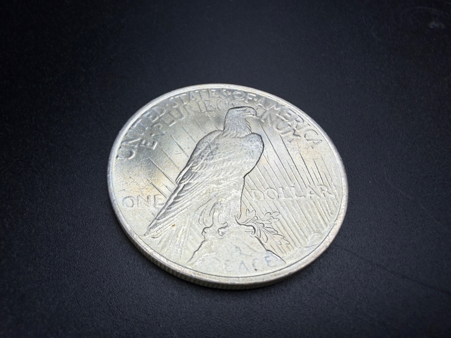 1923 Brilliant Uncirculated Peace Silver Dollar [Photo 4]