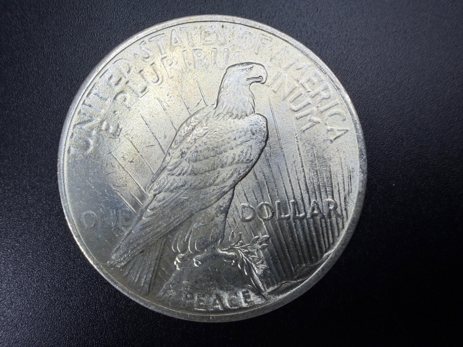 1923 Brilliant Uncirculated Peace Silver Dollar [Photo 3]