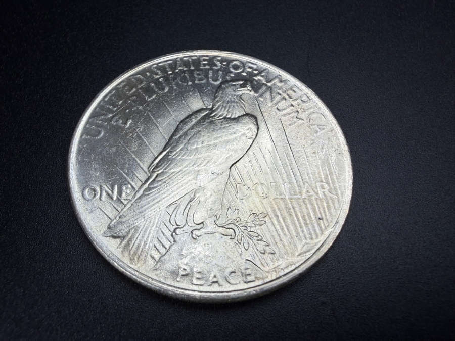 1923 Brilliant Uncirculated Peace Silver Dollar [Photo 4]