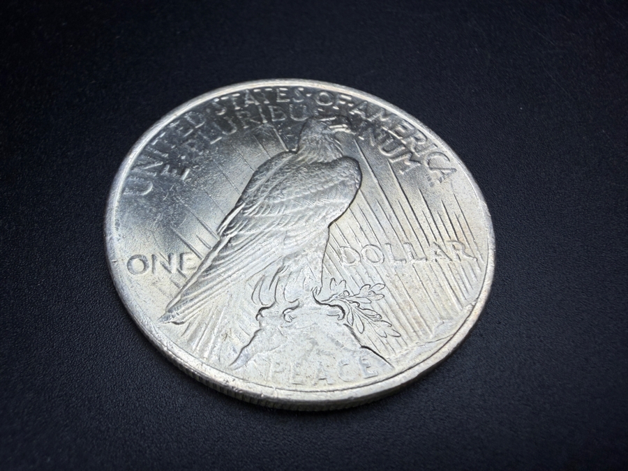 1923 Brilliant Uncirculated Peace Silver Dollar [Photo 4]