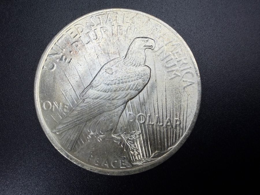 1923 Brilliant Uncirculated Peace Silver Dollar [Photo 3]