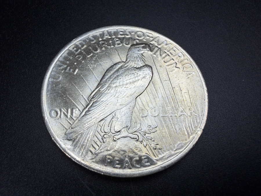 1923 Brilliant Uncirculated Peace Silver Dollar [Photo 4]