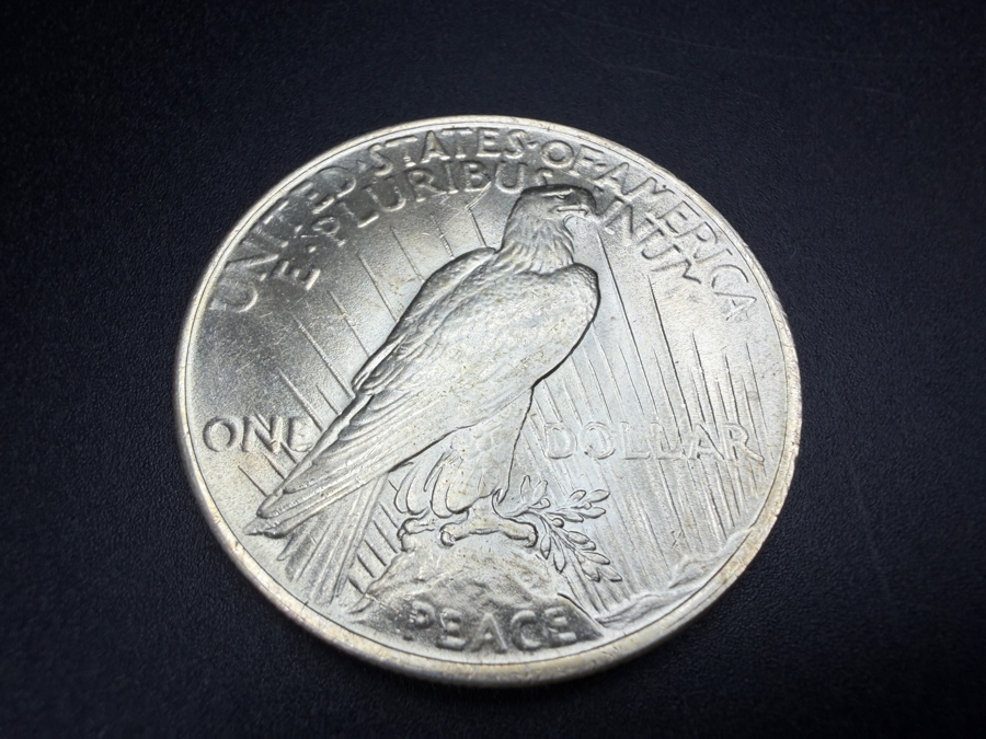 1923 Brilliant Uncirculated Peace Silver Dollar [Photo 4]