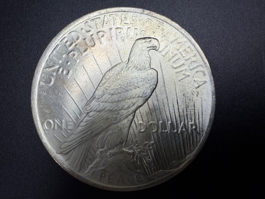 1923 Brilliant Uncirculated Peace Silver Dollar [Photo 3]