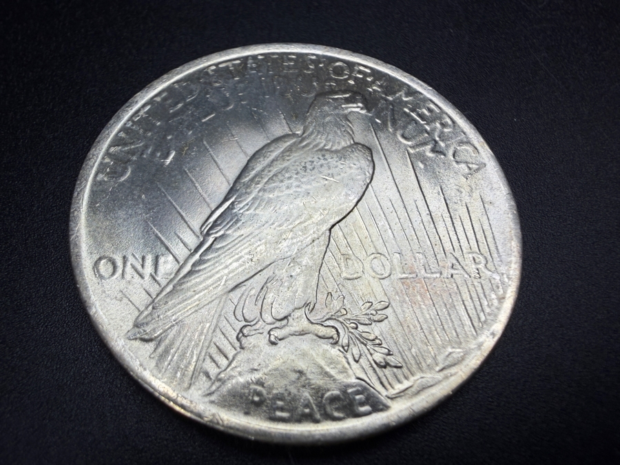 1923 Brilliant Uncirculated Peace Silver Dollar [Photo 4]