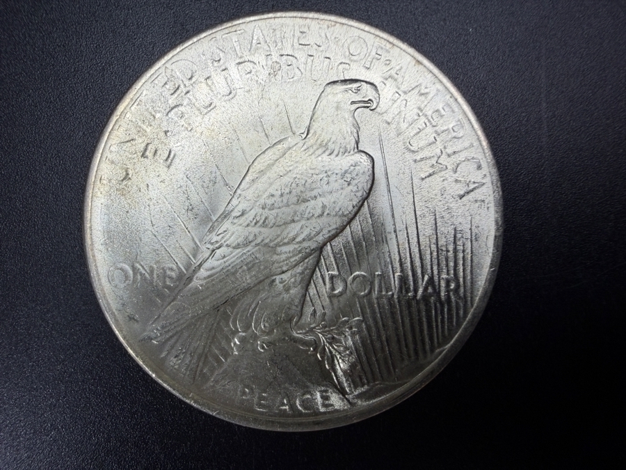 1923 Brilliant Uncirculated Peace Silver Dollar [Photo 3]
