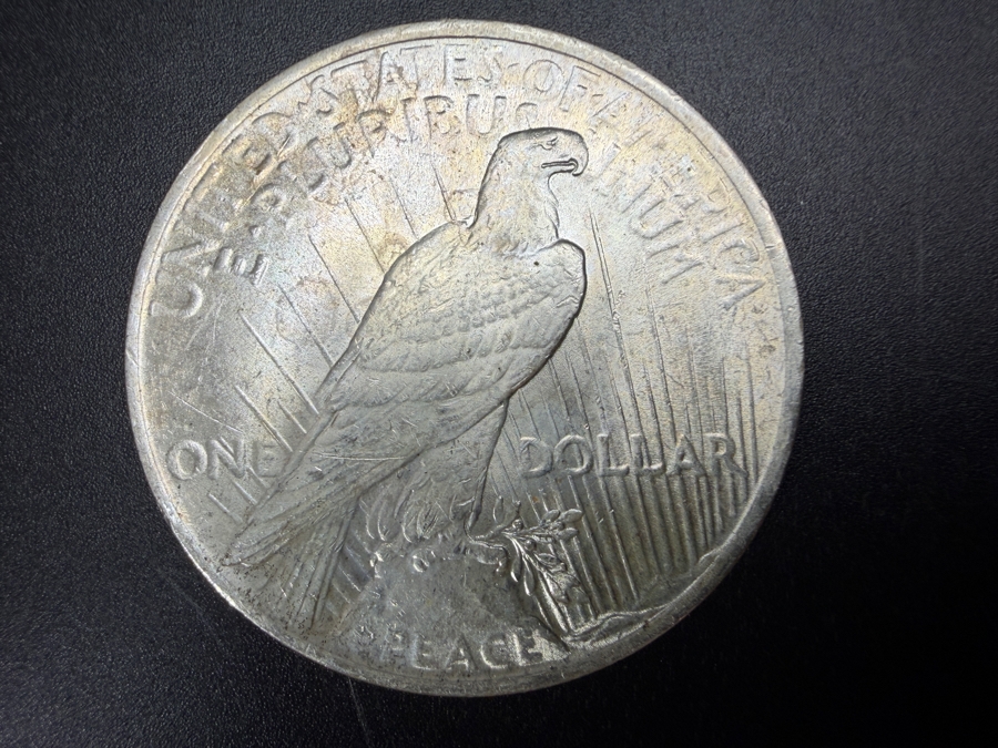 1923 Brilliant Uncirculated Peace Silver Dollar [Photo 3]