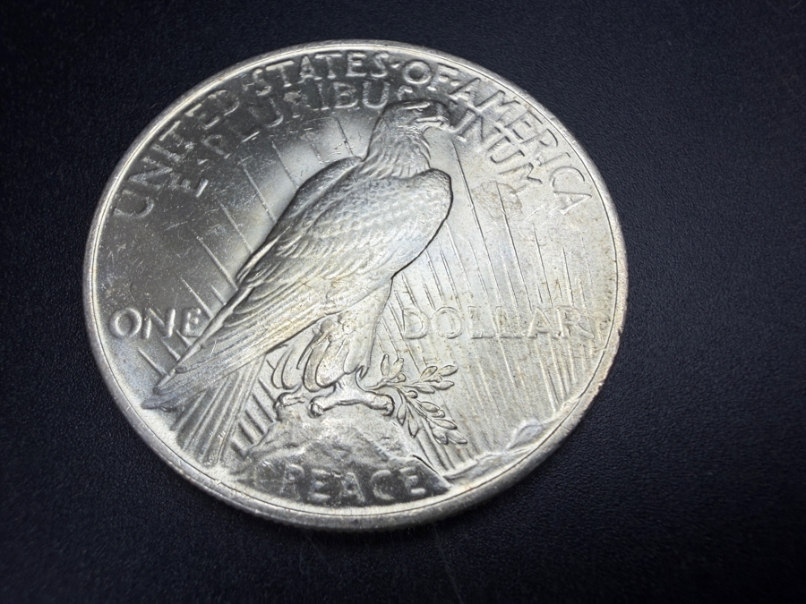 1923 Brilliant Uncirculated Peace Silver Dollar [Photo 4]