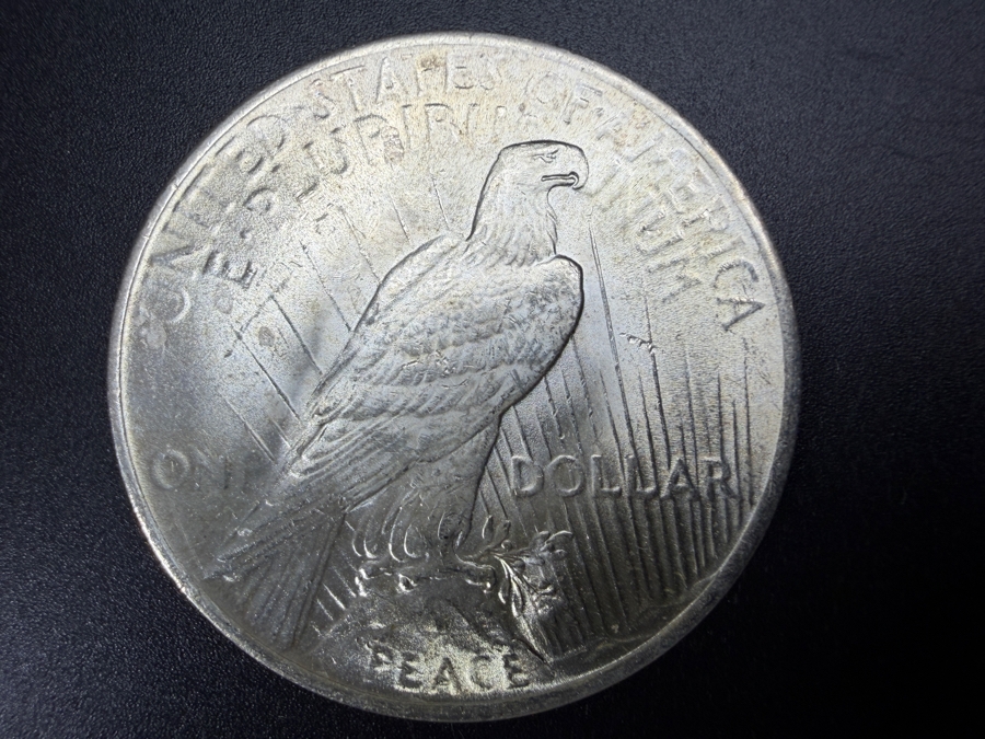 1923 Brilliant Uncirculated Peace Silver Dollar [Photo 3]