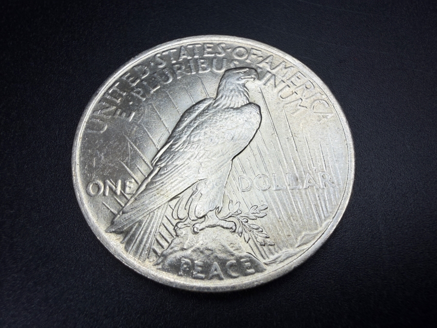 1923 Brilliant Uncirculated Peace Silver Dollar [Photo 4]
