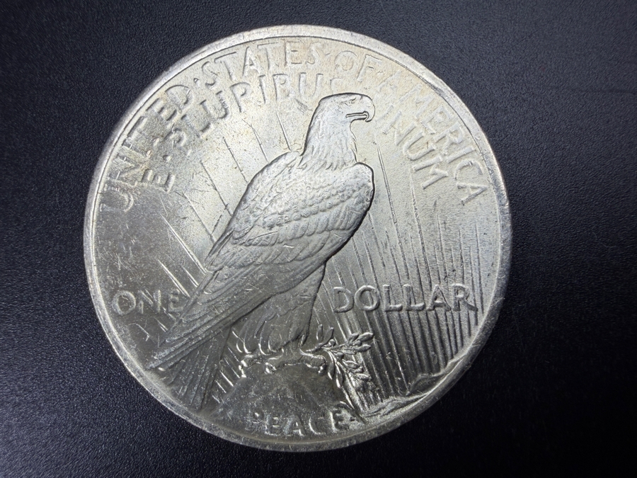 1923 Brilliant Uncirculated Peace Silver Dollar [Photo 3]