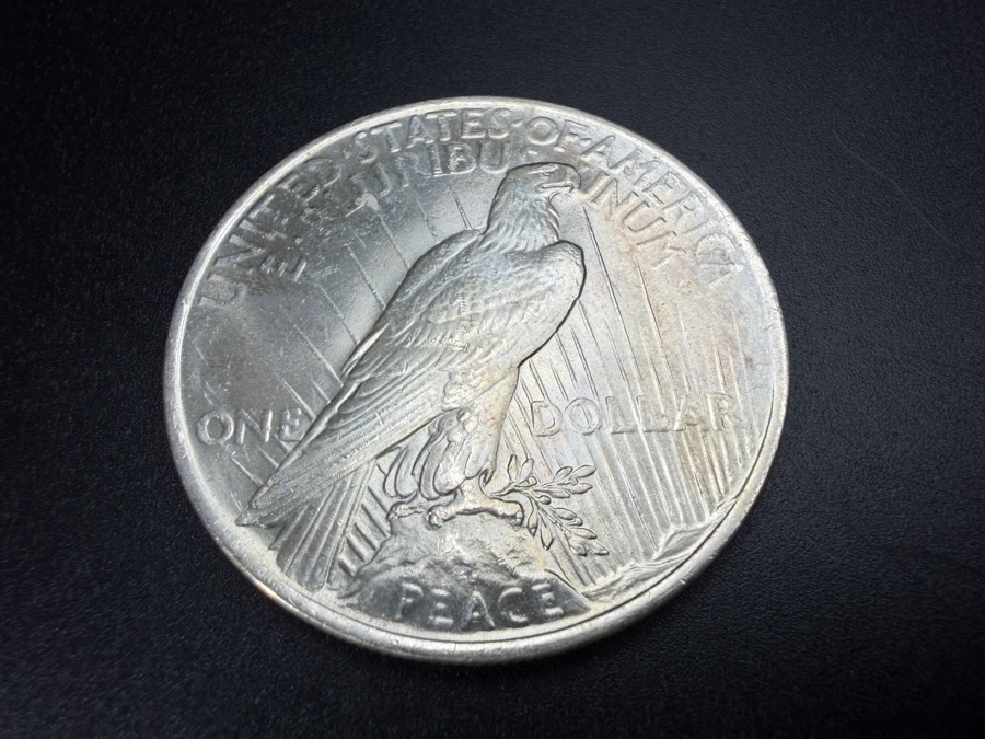 1923 Brilliant Uncirculated Peace Silver Dollar [Photo 4]